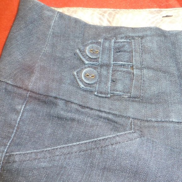 Short and Sweet - Show off Your Legs!! Boom Boom Jean Shorts sz 1 - Picture 3 of 13